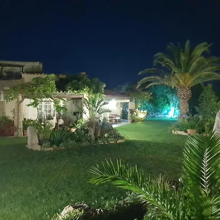 Marlena Oda ve Kahvaltı La Maddalena (Sassari)